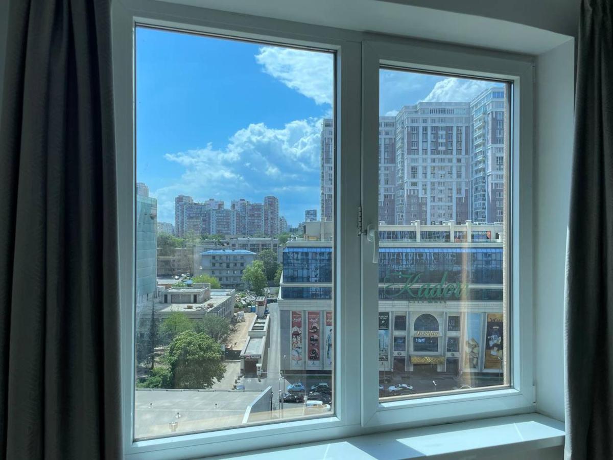 Большая Двухкомнатная Квартира В Центре Аркадии! Odesa Exterior photo